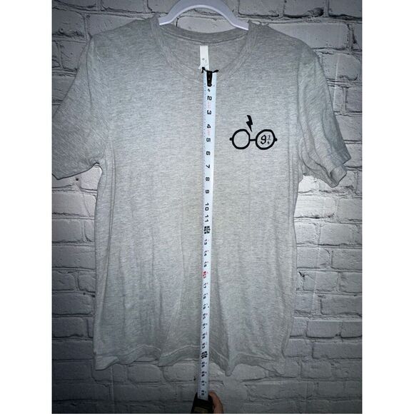 Custom Canvas Harry Potter Themed T-shirt Men’s Medium Gray Platform 9 3/4 - Picture 6 of 6